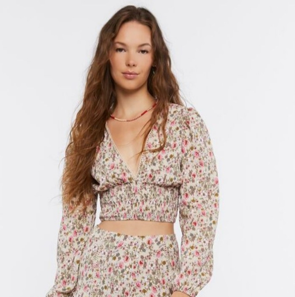 Forever 21 Floral Print Crop Top Sz. M - Picture 7 of 7